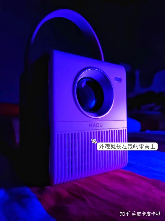 卧室投影终极指南 从摆放技巧、设备选择到画面优化